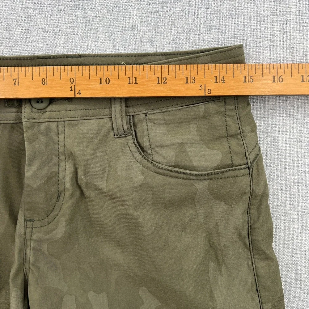 prAna Halle Shorts II Women 2 Sage Green Camo Hiking Outdoor Stretch Gorpcore